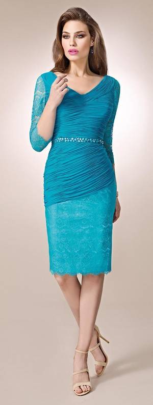 Lace and ruched 3/4 sleeve dress -NOT THE COLOUR PICTURED